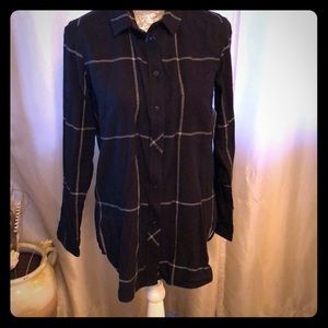 Athleta loose tunic length plaid shirt